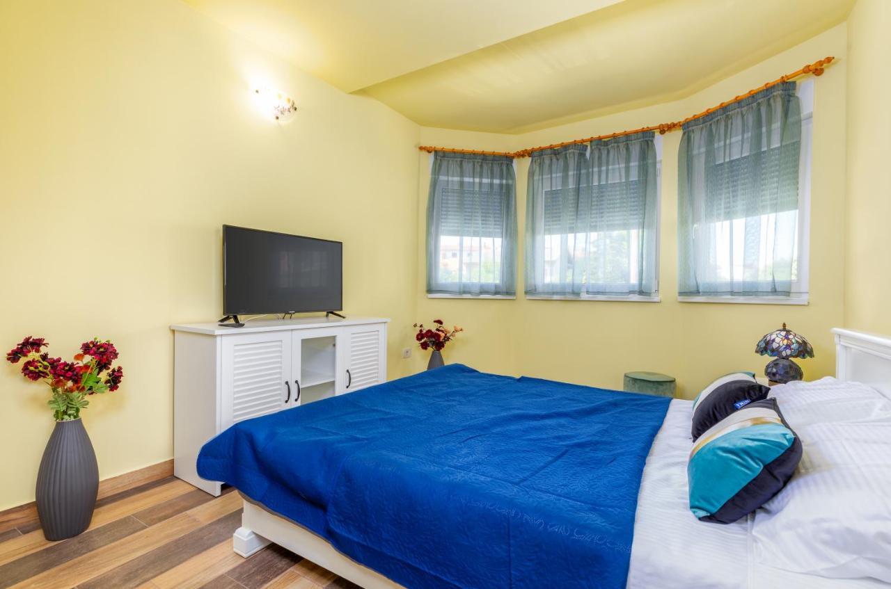 Apartmani Monte PUY Eksteriør bilde