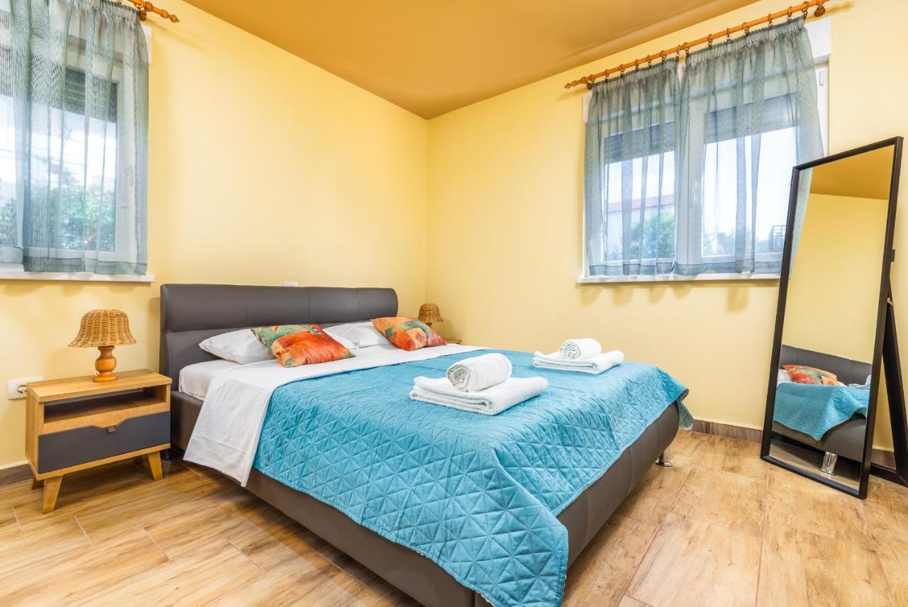 Apartmani Monte PUY Eksteriør bilde
