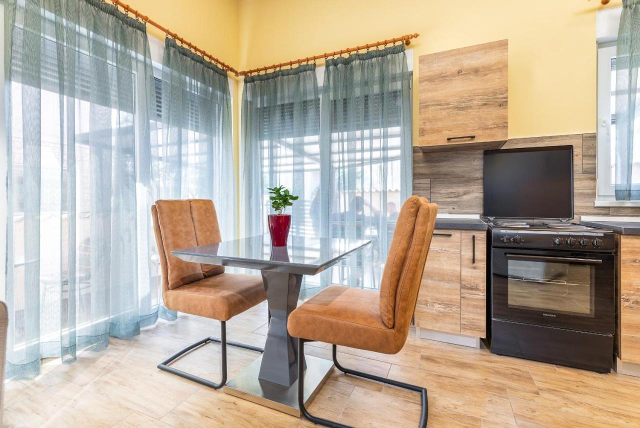 Apartmani Monte PUY Eksteriør bilde