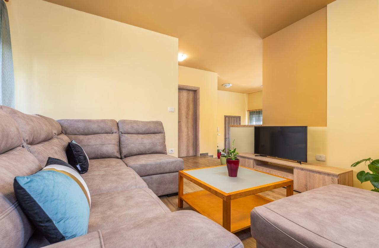 Apartmani Monte PUY Eksteriør bilde